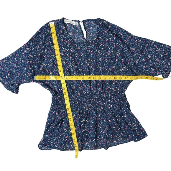 Soho By Stephanie Horne Size Small Blous Womens Navy Floral Print Smocked Waist - Picture 5 of 6